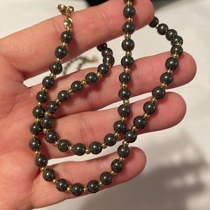 Black stone & gold colour necklace and bracelet set
